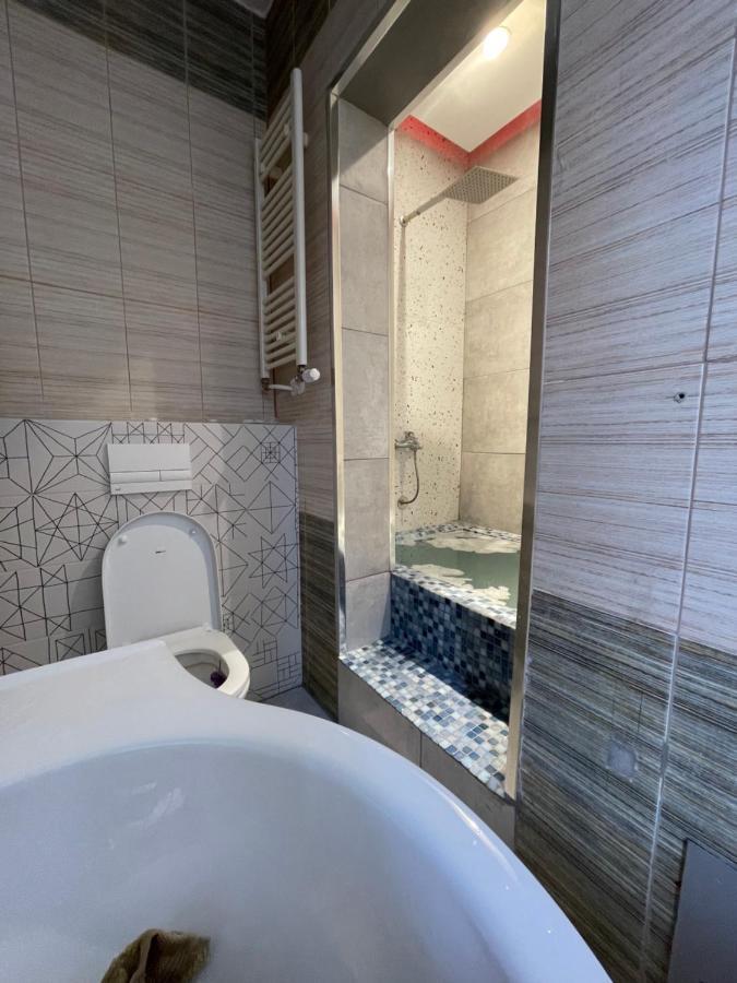 Ora-Prn, Studio Apartment In The City Centre Пристина Екстериор снимка